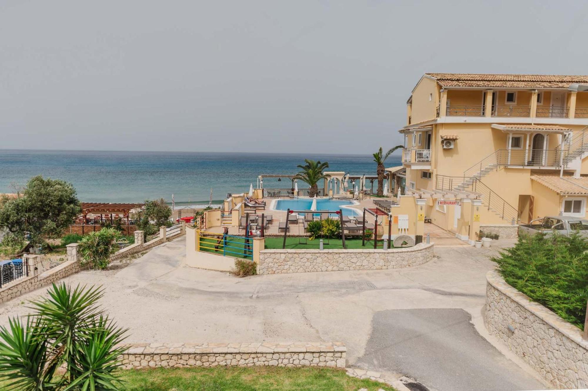 Sea Breeze Hotel & Apartments Agios Gordios  Esterno foto
