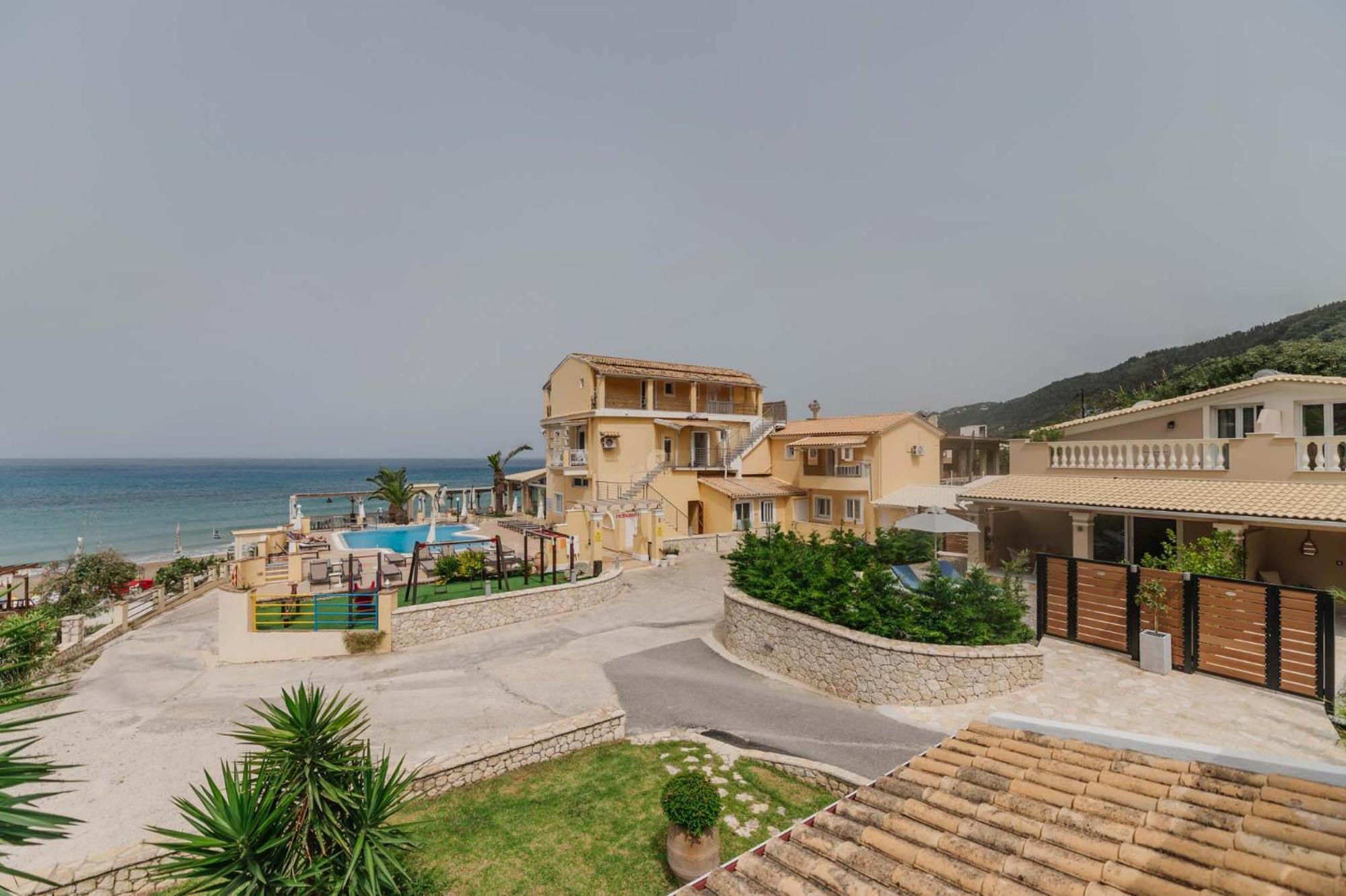 Sea Breeze Hotel & Apartments Agios Gordios  Esterno foto