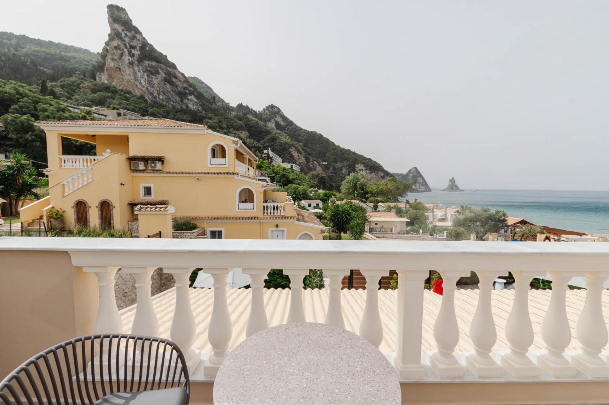 Sea Breeze Hotel & Apartments Agios Gordios  Esterno foto