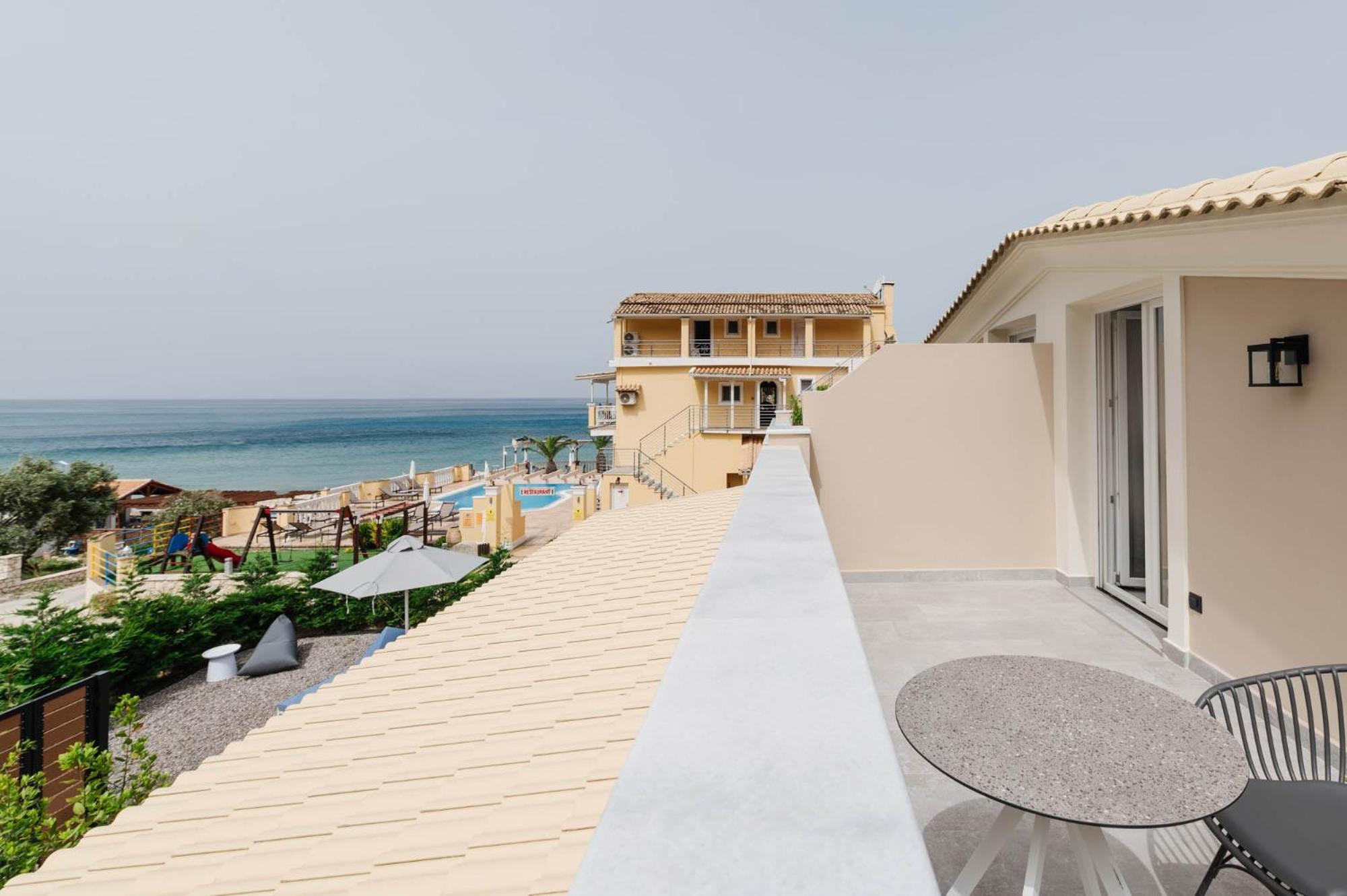 Sea Breeze Hotel & Apartments Agios Gordios  Esterno foto