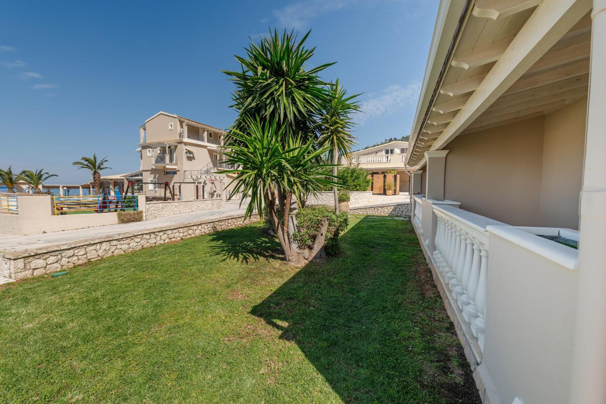 Sea Breeze Hotel & Apartments Agios Gordios  Esterno foto